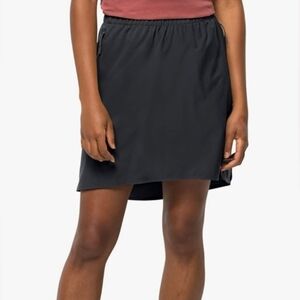 Jack Wolfskin Women's Skirt, Medium, Navy Blue